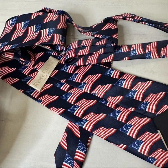 Patriotic  Tie with American Flag Design - Picture 2 of 2